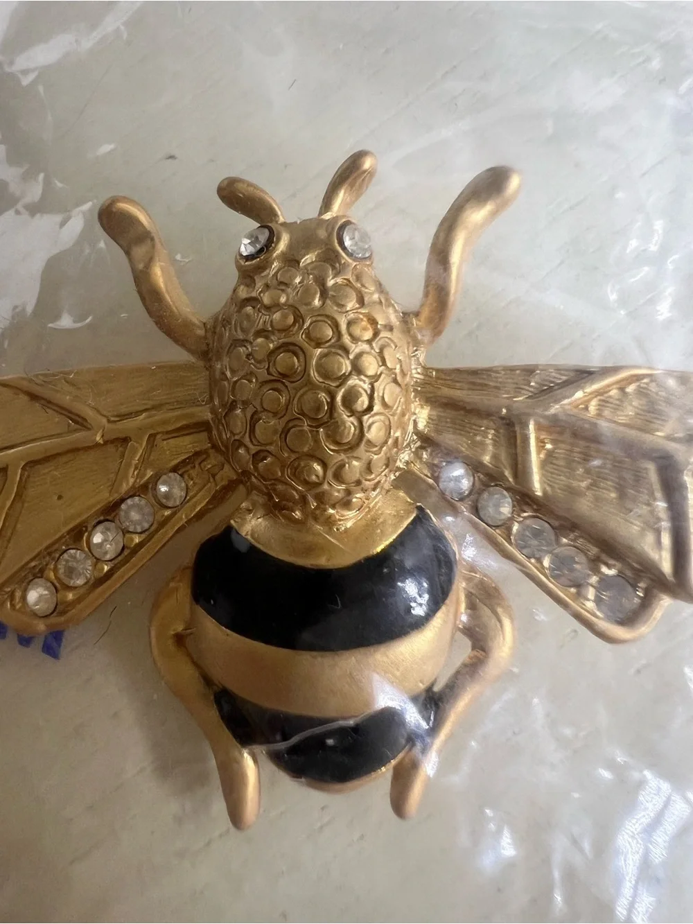 Brand New-Bumble Bee with Rhinestone Pin